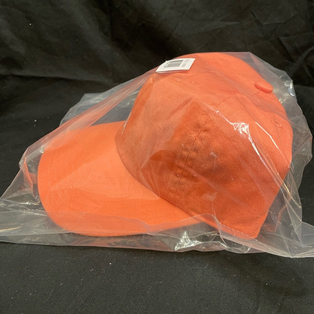 New Adidas Women's Saturday Relaxed Fit Adjustable Hat CORAL FUSION PINK/ WHITE - Picture 2 of 4
